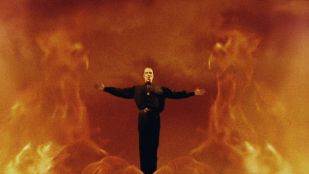 Razor Blade Smile [3-Disc 4K UHD w/LE Slipcover]