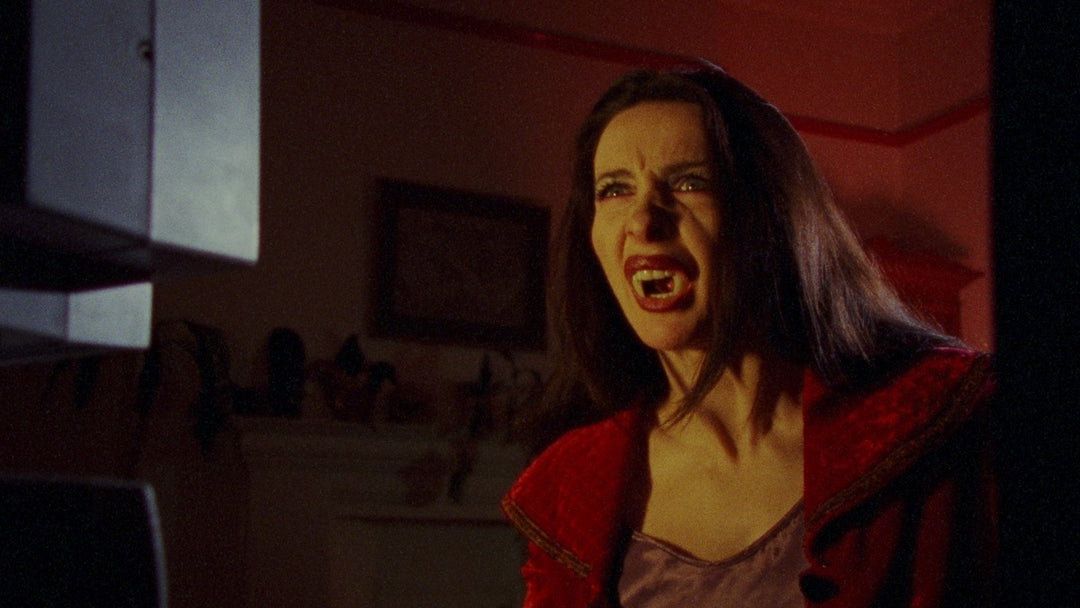 Razor Blade Smile [3-Disc 4K UHD w/LE Slipcover]